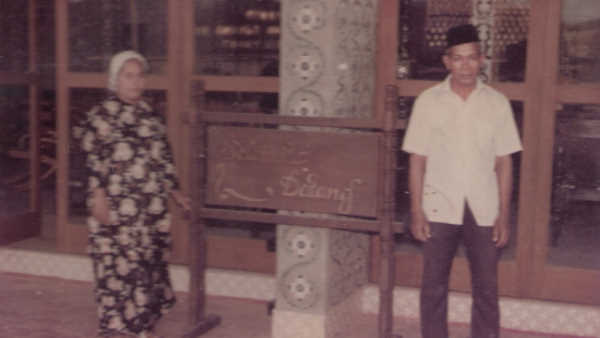 Tuan Hj Abdul Hamid and his wife Allahyarhamah Bonda Hjh Zabeadah