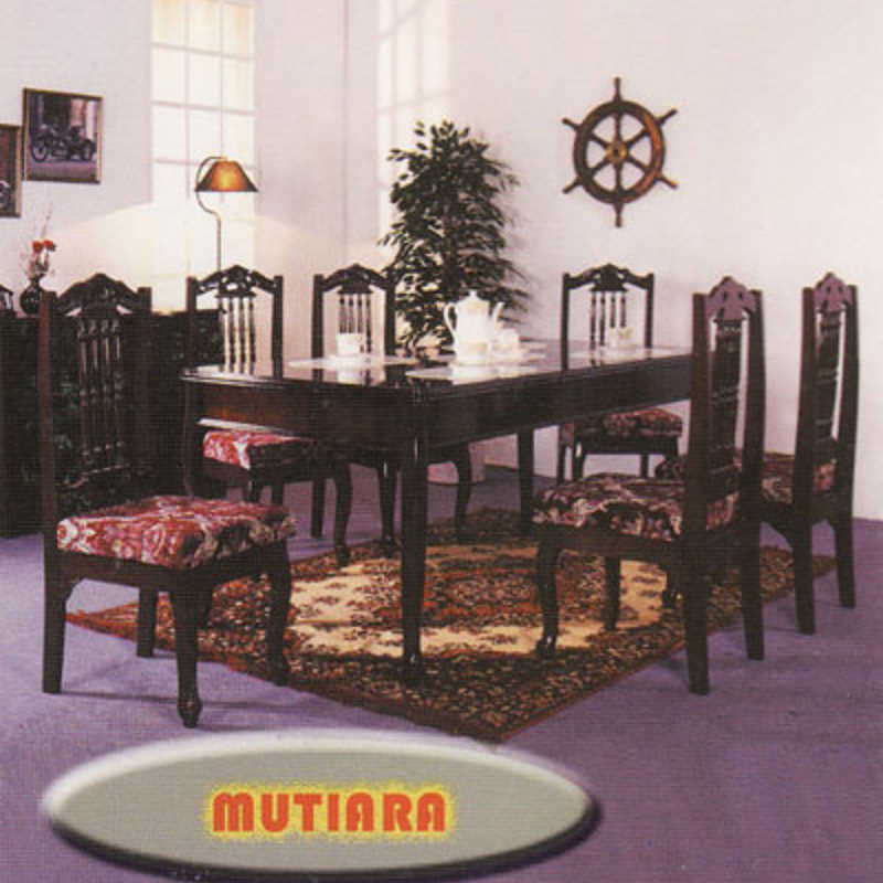 Mutiara Dining Table Set